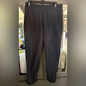 Women’s Under Armour Black Athletic Jogger Pants